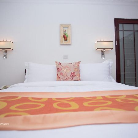 Regency Resort Singida Екстер'єр фото