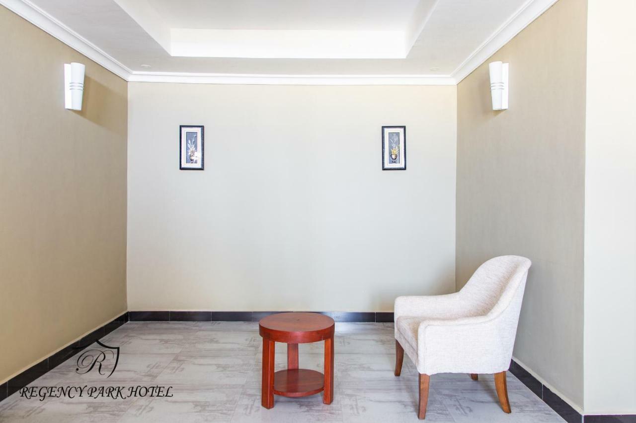 Regency Resort Singida Екстер'єр фото