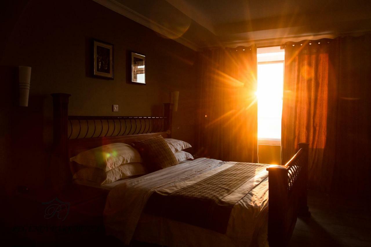 Regency Resort Singida Екстер'єр фото