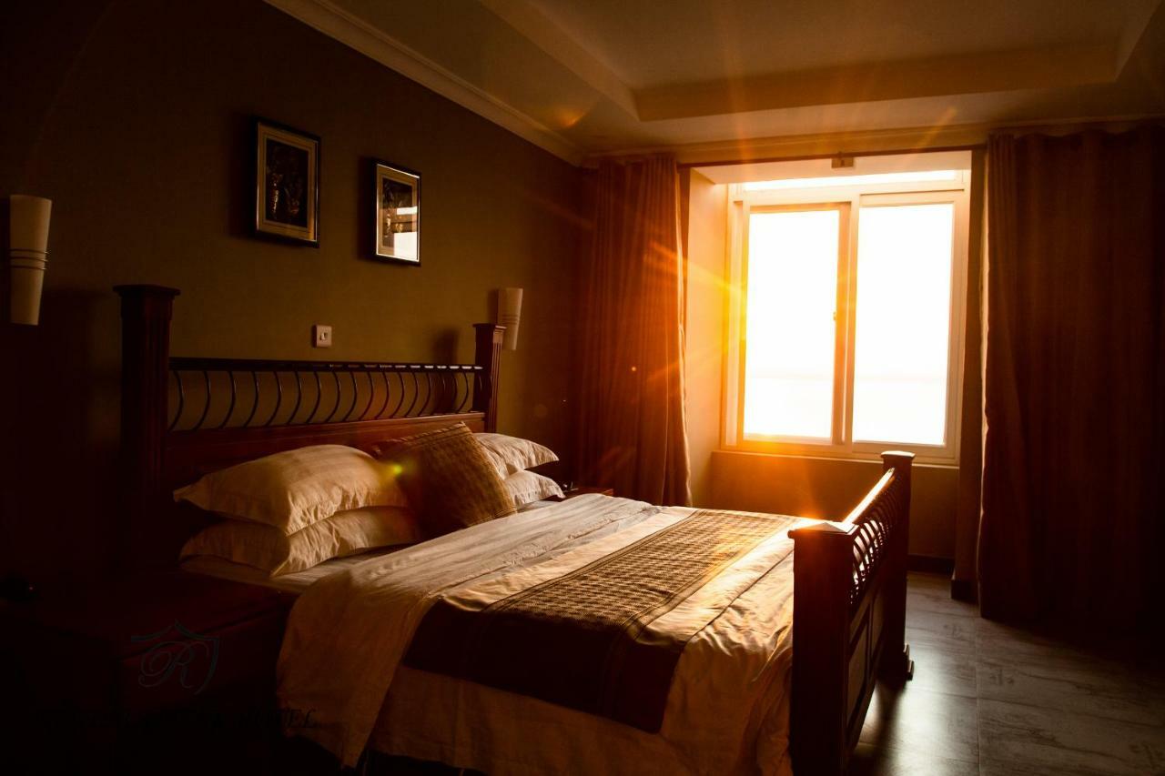 Regency Resort Singida Екстер'єр фото